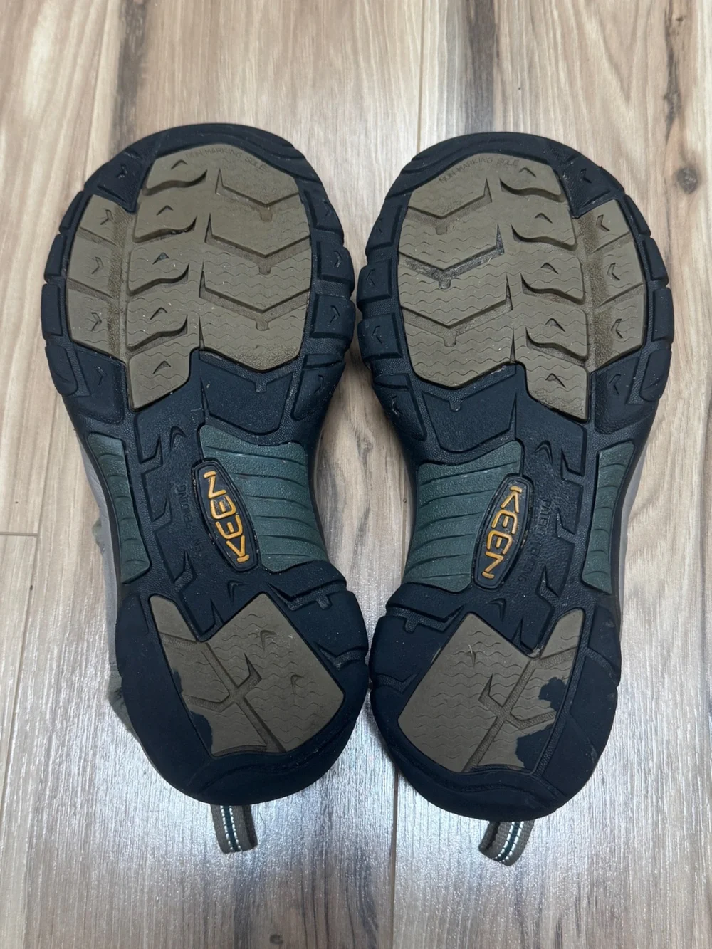 Keen Men's Newport H2 Tan Waterproof Sport Sandals Leather Outdoor Hiking Size 9